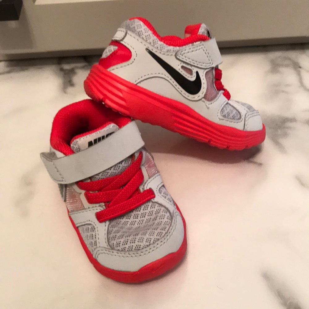Nike 4C baby shoes